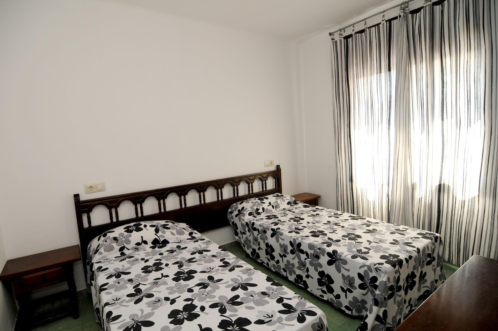 Apartamentos Ar Caribe Льорет-де-Мар Экстерьер фото