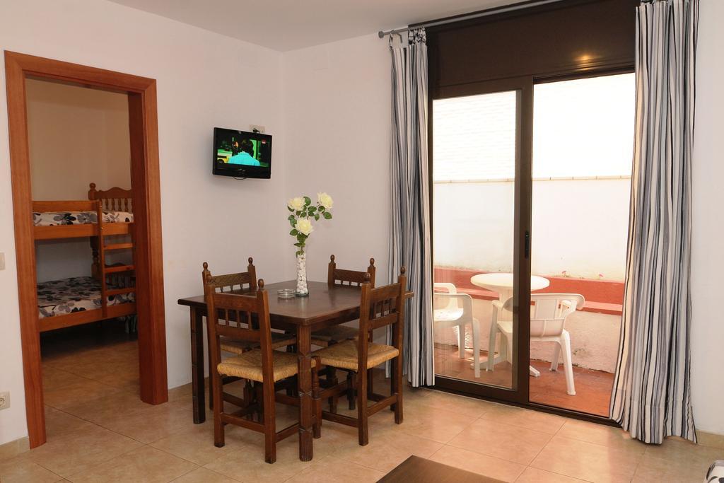 Apartamentos Ar Caribe Льорет-де-Мар Экстерьер фото